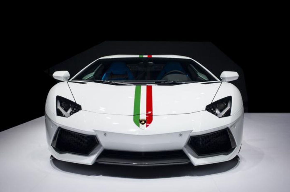 2014 Beijing Motor Show: Lamborghini introduces Aventador LP 700-4 Nazionale 2014 Beijing Motor Show: Lamborghini introduces Aventador LP 700-4 Nazionale
